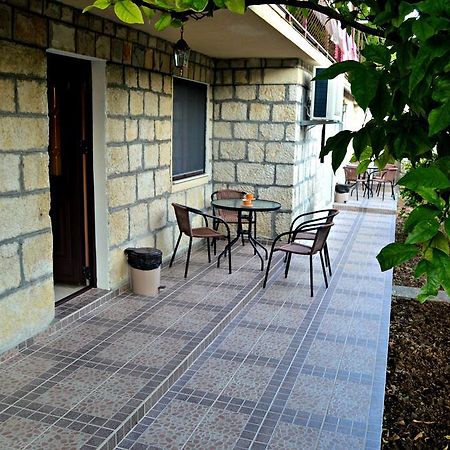Apartments Bucin Kotor Bagian luar foto