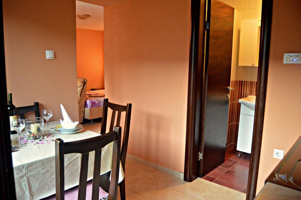 Apartments Bucin Kotor Bagian luar foto